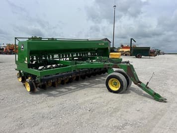 Main image John Deere 750